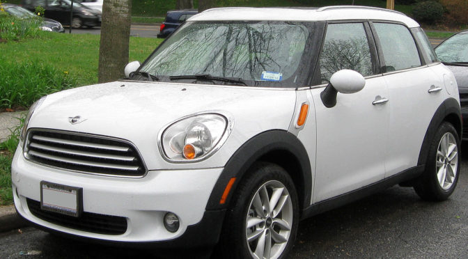 3 Across Installations: Which Car Seats Fit a Mini Cooper Countryman?