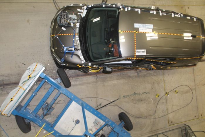 This is the 2018 Odyssey after an NHTSA crash test, but the principles behind the test are similar to that of the IIHS.